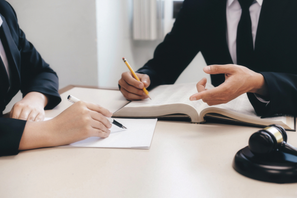 What Does a Truck Accident Lawyer Do?